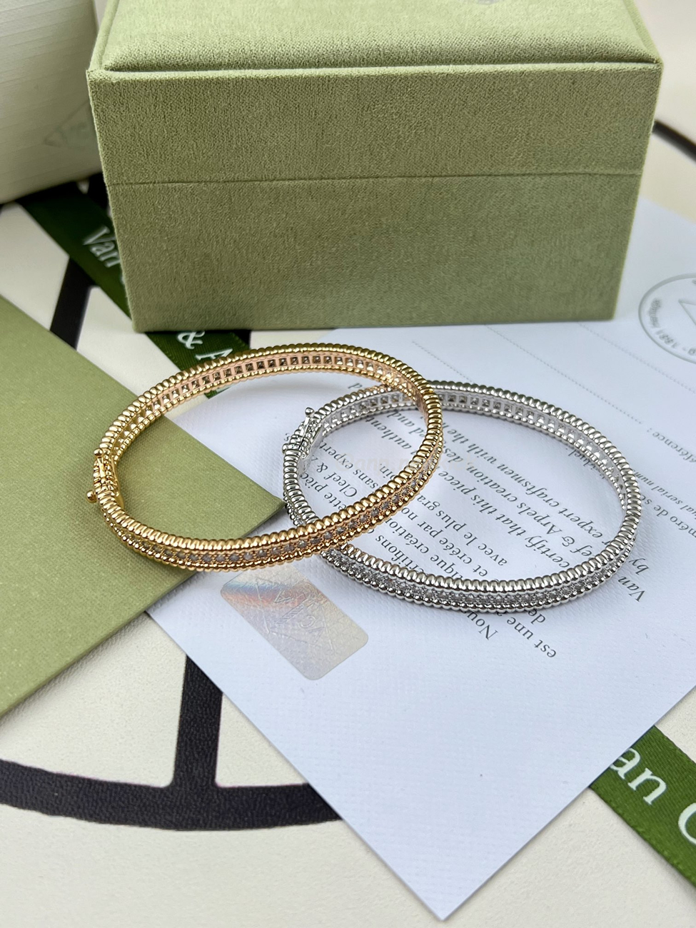 Van Cleef Arpels Full Diamond Bracelet (1) - www.newkick.org